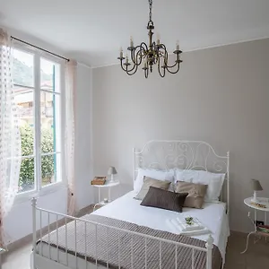 https://dussaiga-casa-di-giacinta.hotelitalianriviera.com
